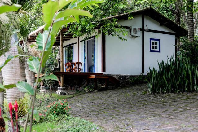 Sol-Lua Bangalo Com Uso Exclusivo Da Piscina Villa Ilhabela Exterior photo