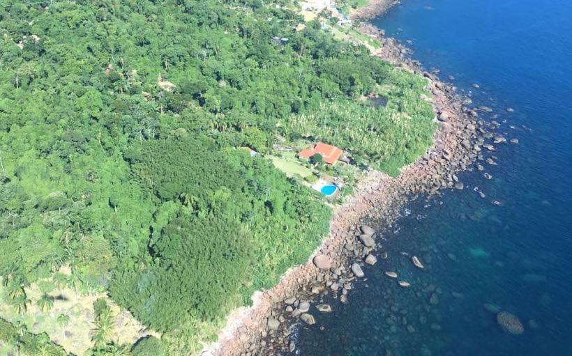 Sol-Lua Bangalo Com Uso Exclusivo Da Piscina Villa Ilhabela Exterior photo