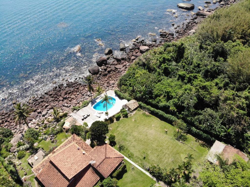Sol-Lua Bangalo Com Uso Exclusivo Da Piscina Villa Ilhabela Exterior photo